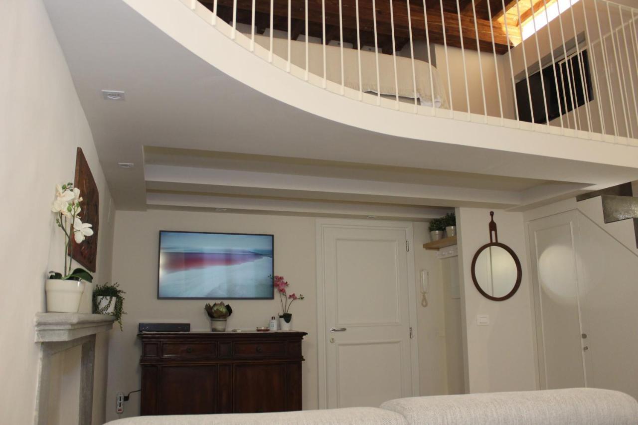 Art Apartment Santa Croce Suite Флоренция Экстерьер фото